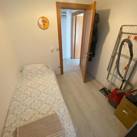 Cute 2+1 Apt With Common Pool - Centre Apartment *