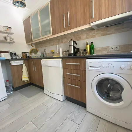Apartment Cute 2+1 Apt With Common Pool - Centre