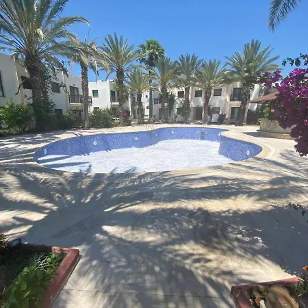 Apartment Cute 2+1 Apt With Common Pool - Centre *